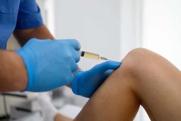 Imagem do tratamento Infiltrações Articulares com Ácido Hialurônico ou Corticoide